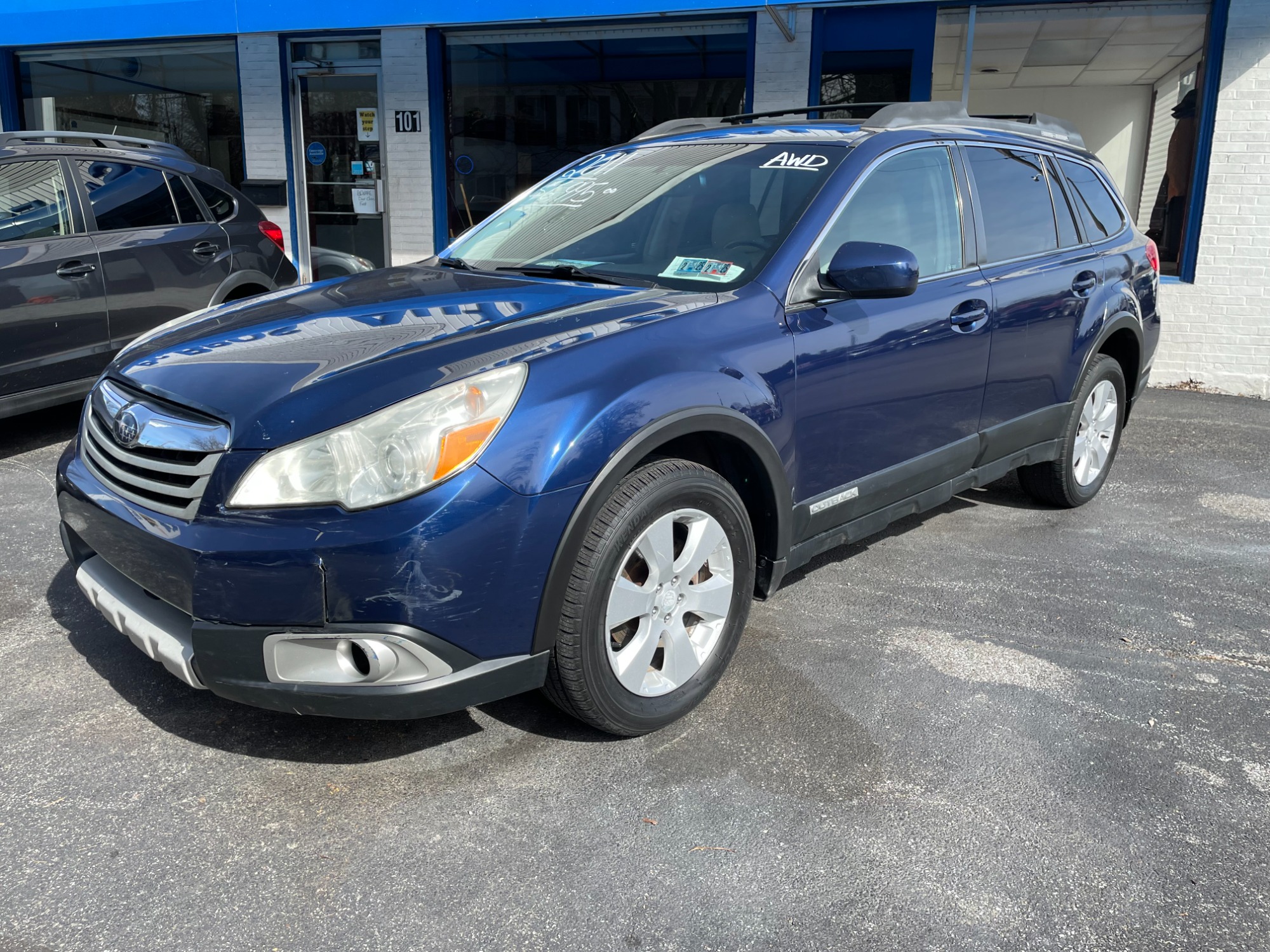 photo of 2011 Subaru Outback 2.5i Limited